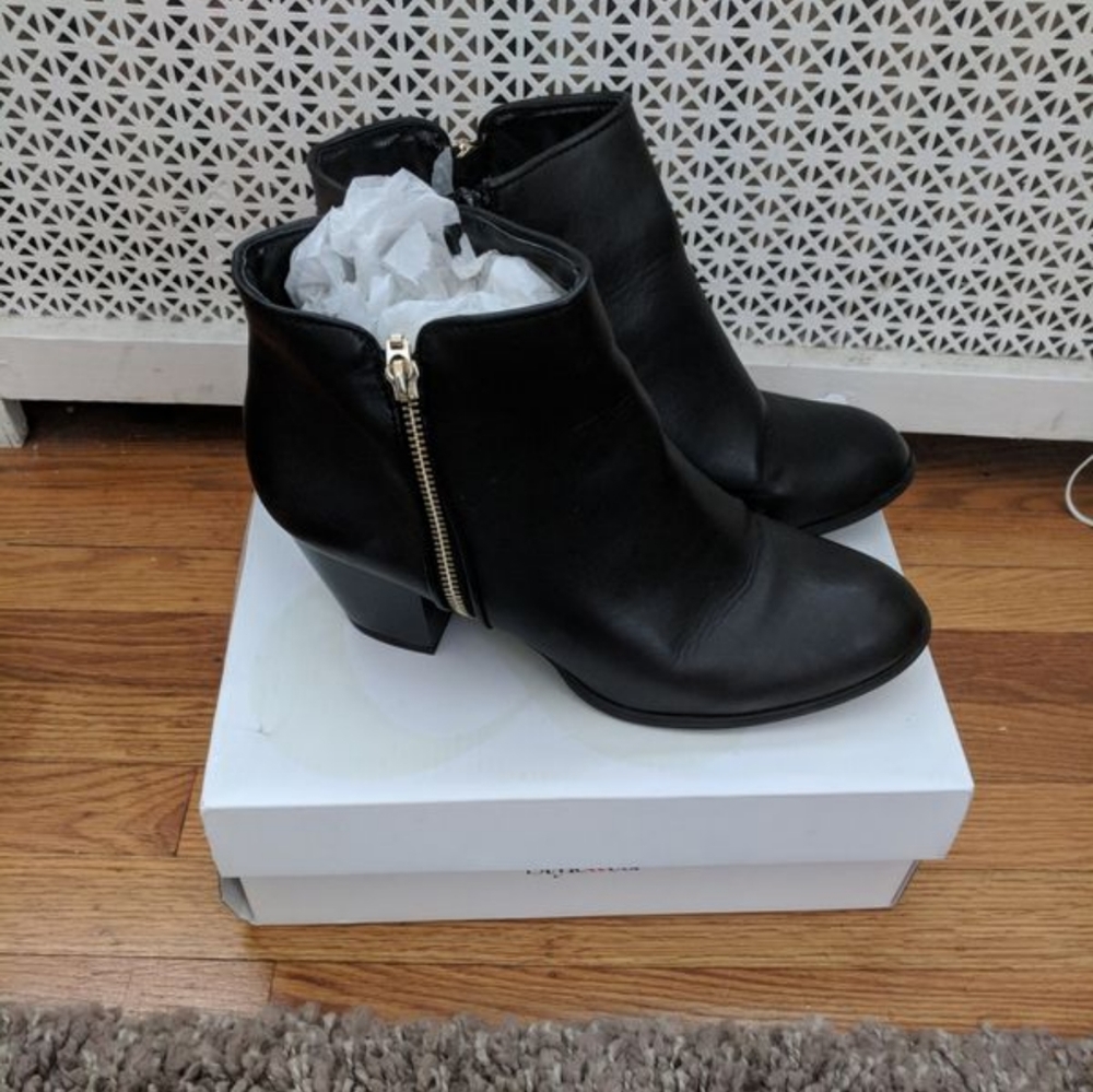 Style & Co Jamila black boots